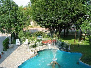Hotel Quo Vadis None Kültér fotó